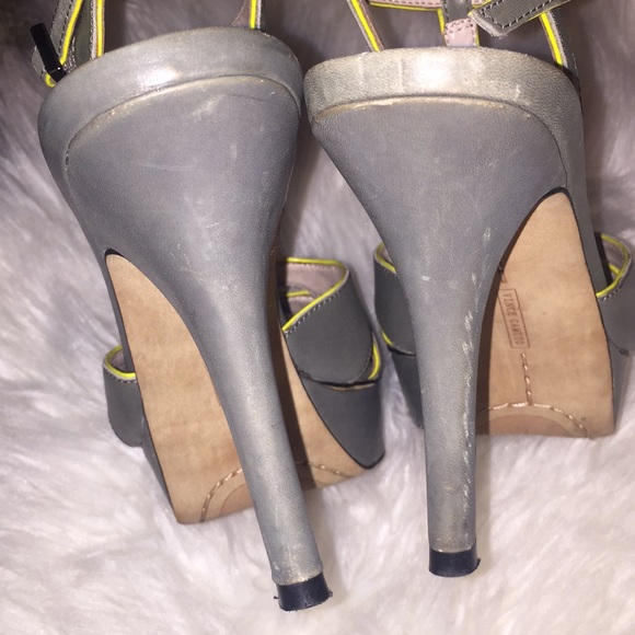 ❤️ Vince Camuto Trinna platform heel sandal ❤️ - Picture 3 of 8